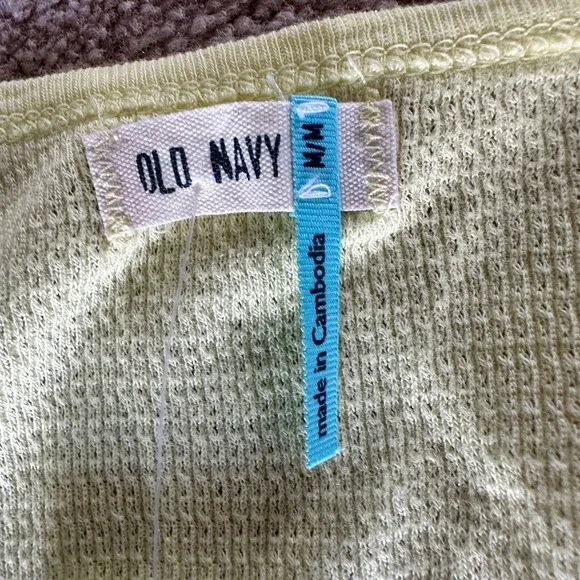 NWT old navy tank top - Picture 5 of 5